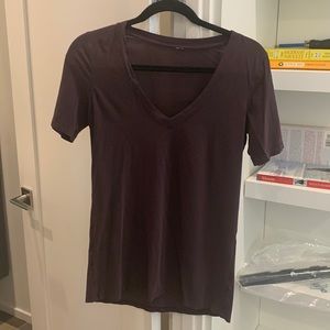 Lululemon cotton V-neck t-shirt. Missing tag, fits like a size 4 or small.
